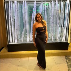 Meet your Posher, Aura